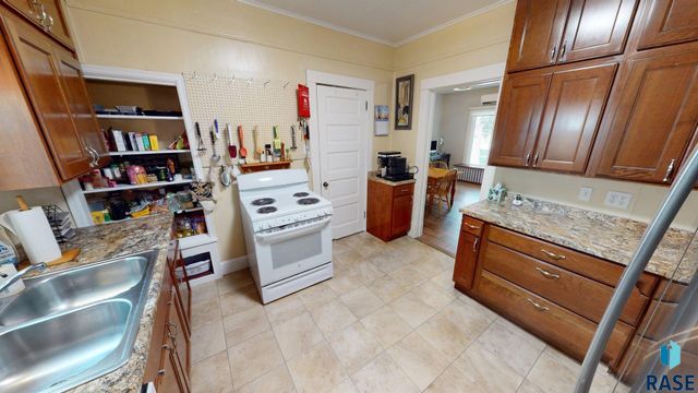 1022 3rd St Street, Brookings, SD 57006