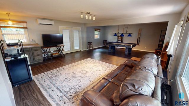 1022 3rd St Street, Brookings, SD 57006