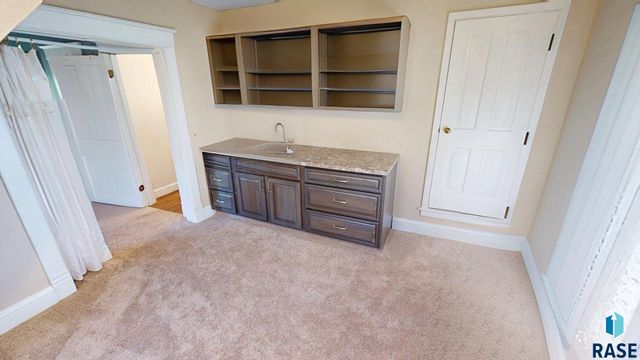 1022 3rd St Street, Brookings, SD 57006