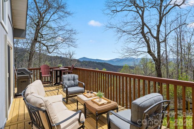 108 Hickory Forest Road, Fairview, NC 28730