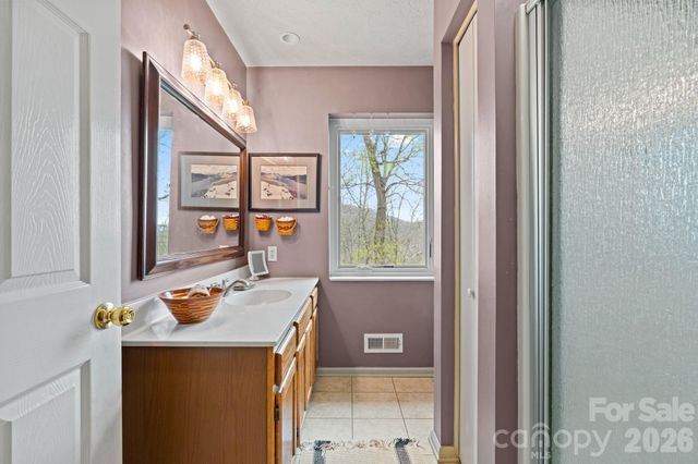 108 Hickory Forest Road, Fairview, NC 28730