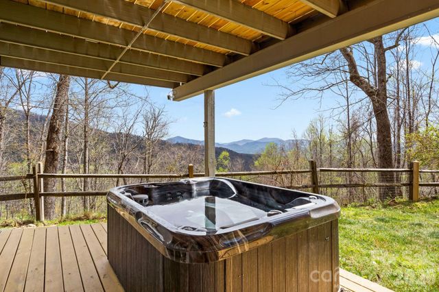 108 Hickory Forest Road, Fairview, NC 28730