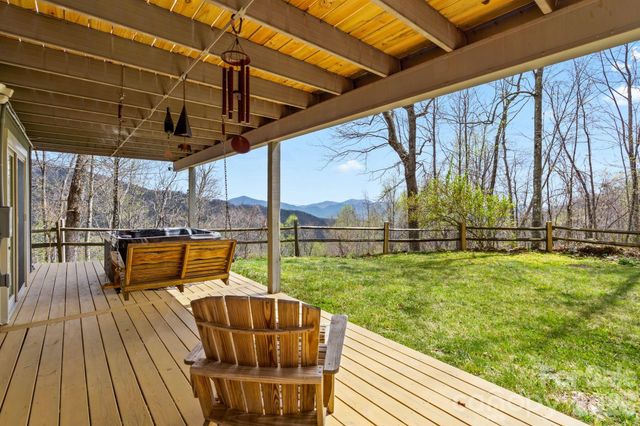 108 Hickory Forest Road, Fairview, NC 28730
