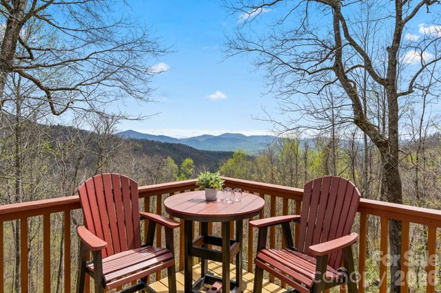 108 Hickory Forest Road, Fairview, NC 28730