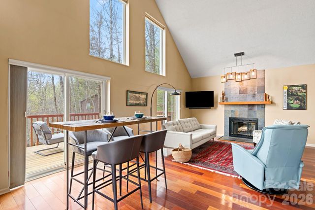 108 Hickory Forest Road, Fairview, NC 28730
