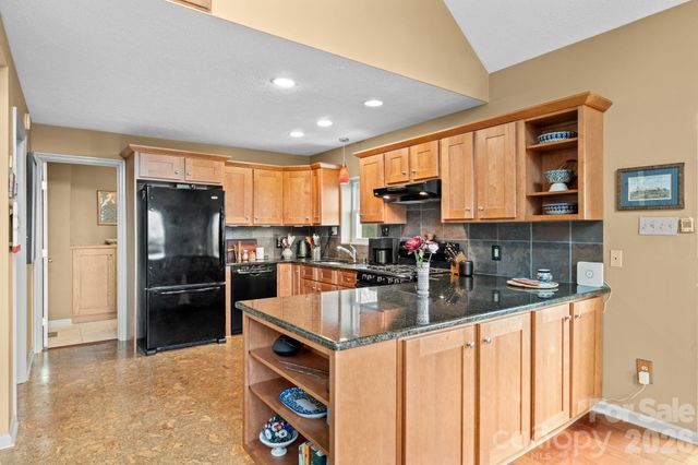 108 Hickory Forest Road, Fairview, NC 28730