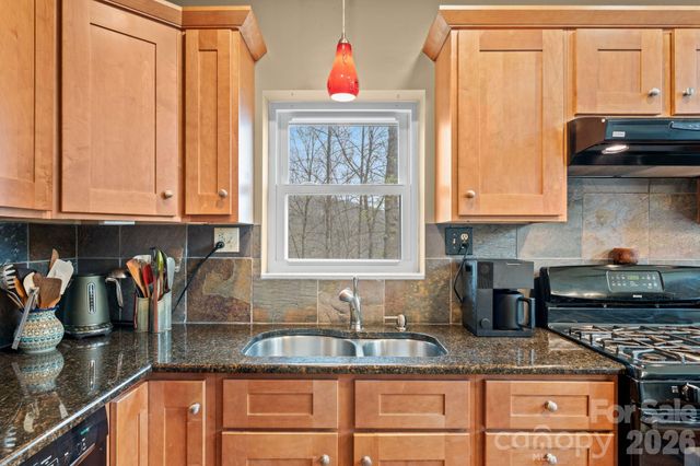108 Hickory Forest Road, Fairview, NC 28730