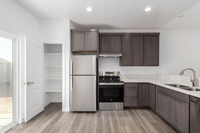 8679 W RAVEN Drive, Arizona City, AZ 85123