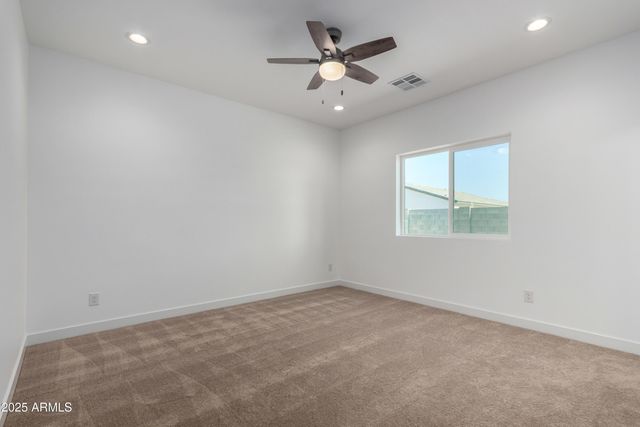 8679 W RAVEN Drive, Arizona City, AZ 85123