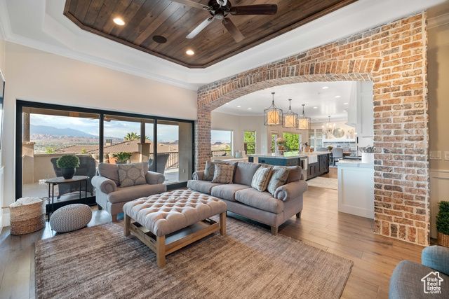 1557 S STONE CLIFF DR, St. George, UT 84790