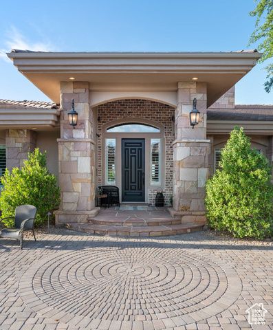 1557 S STONE CLIFF DR, St. George, UT 84790