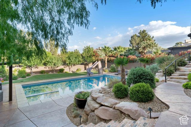 1557 S STONE CLIFF DR, St. George, UT 84790