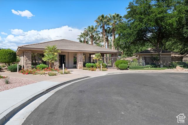 1557 S STONE CLIFF DR, St. George, UT 84790