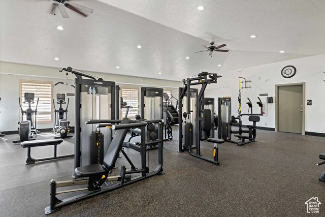 1557 S STONE CLIFF DR, St. George, UT 84790