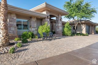 1557 S STONE CLIFF DR, St. George, UT 84790