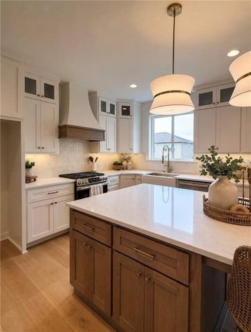 12695 NW Bittersweet Drive, Platte City, MO 64079