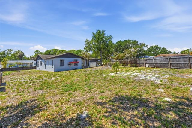 6336 S LANSDALE CIRCLE, Tampa, FL 33616