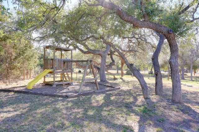 881 Saddleridge DR, Wimberley, TX 78676