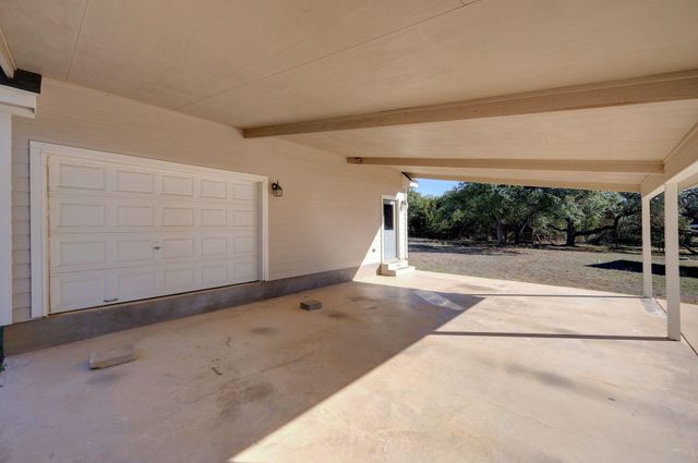 881 Saddleridge DR, Wimberley, TX 78676