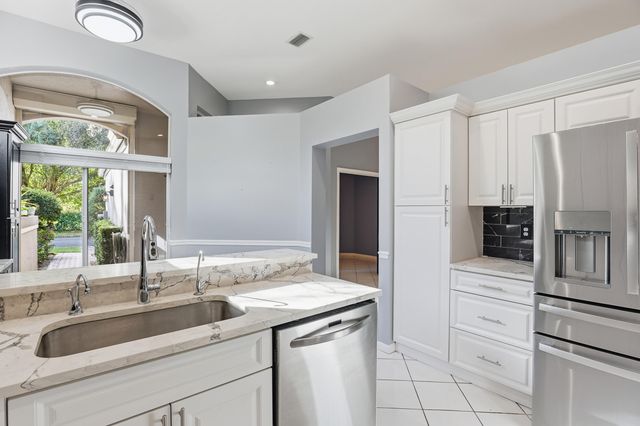 5405 Monterey Circle G, Delray Beach, FL 33484