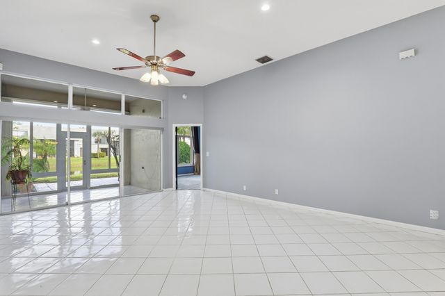 5405 Monterey Circle G, Delray Beach, FL 33484