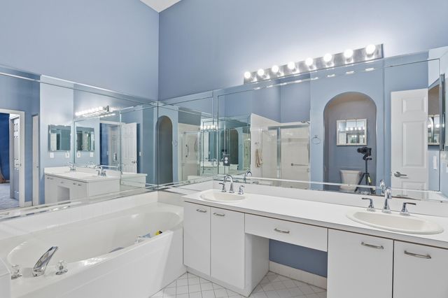 5405 Monterey Circle G, Delray Beach, FL 33484