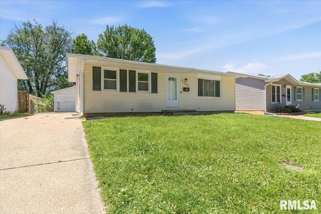 1757 FAIRMONT Drive, Springfield, IL 62702