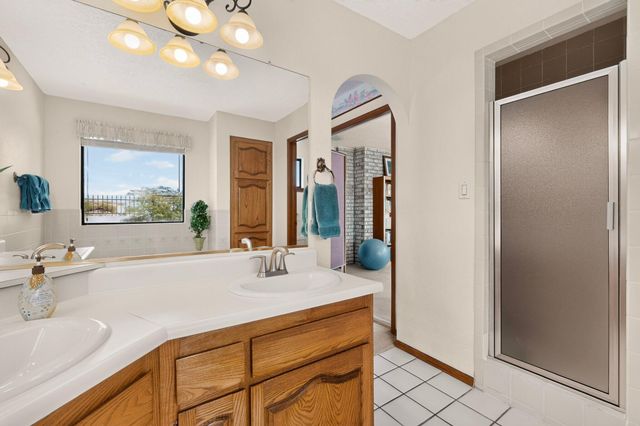 705 Navarra Way SE, Albuquerque, NM 87123