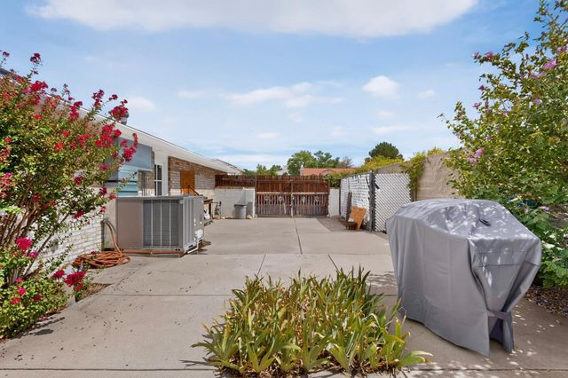 705 Navarra Way SE, Albuquerque, NM 87123