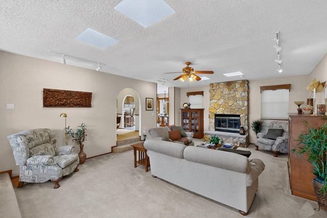 705 Navarra Way SE, Albuquerque, NM 87123
