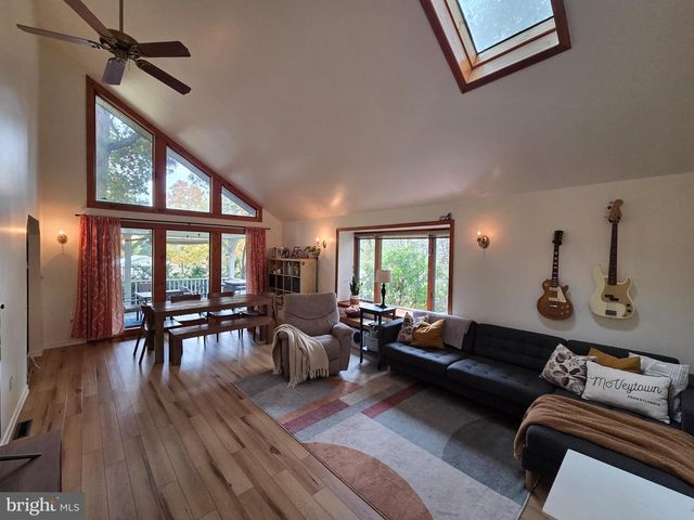 19 SISTERS LN, Lewistown, PA 17044