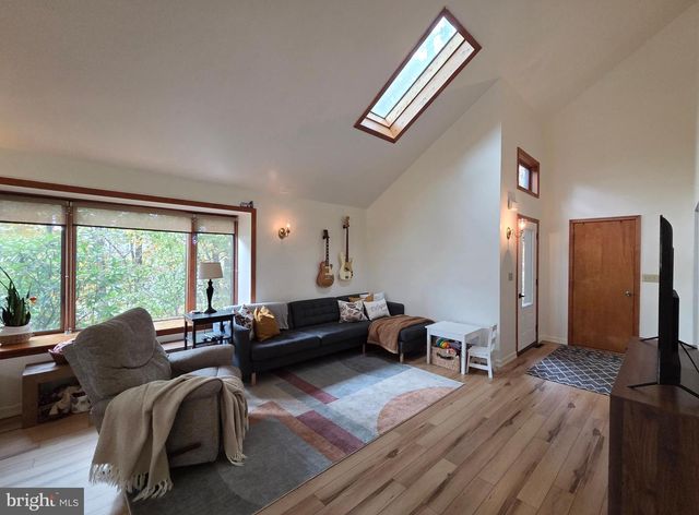 19 SISTERS LN, Lewistown, PA 17044