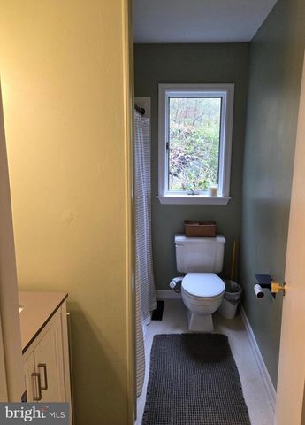 19 SISTERS LN, Lewistown, PA 17044