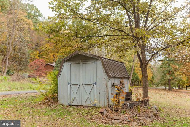 19 SISTERS LN, Lewistown, PA 17044