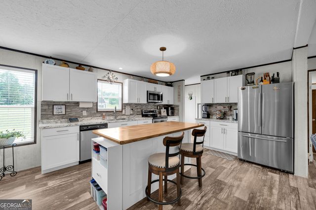 127 Georgia Drive, Hartwell, GA 30643