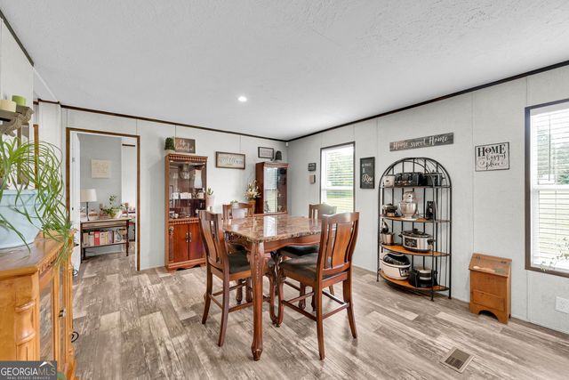 127 Georgia Drive, Hartwell, GA 30643