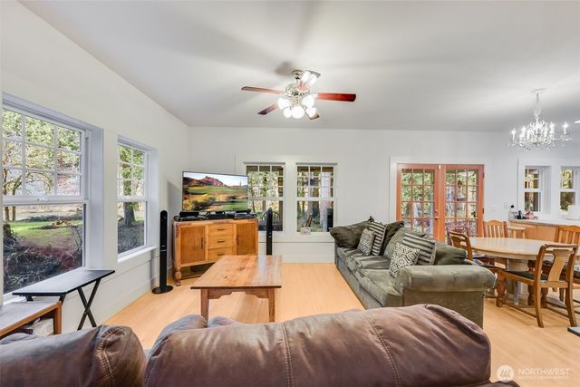 125 River Glen Terrace, Kalama, WA 98625