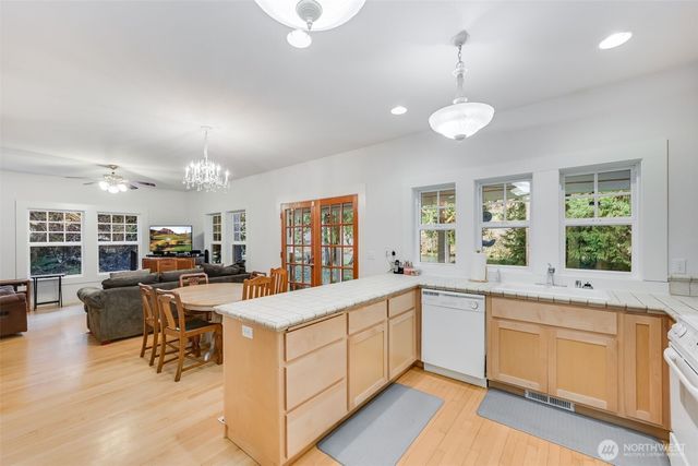 125 River Glen Terrace, Kalama, WA 98625