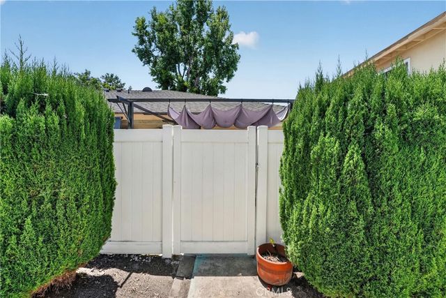 1921 N Sherry 89, Santa Ana, CA 92705