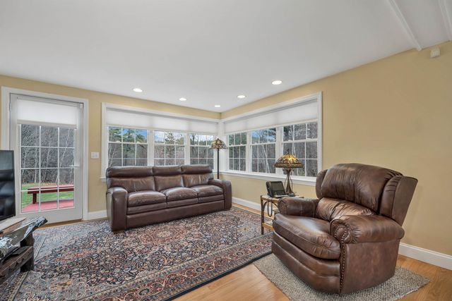 22 Duckworth Road, Hebron, NH 03241