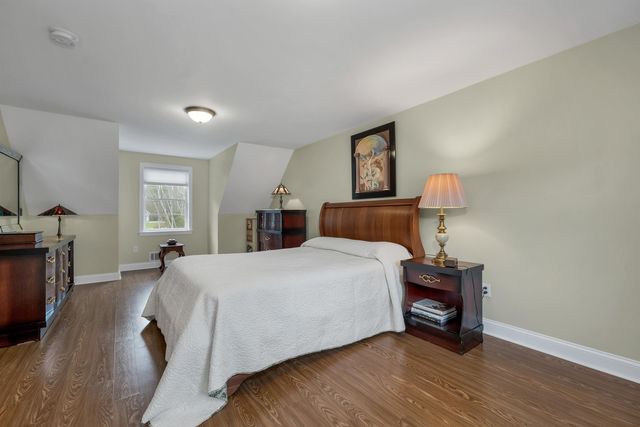 22 Duckworth Road, Hebron, NH 03241