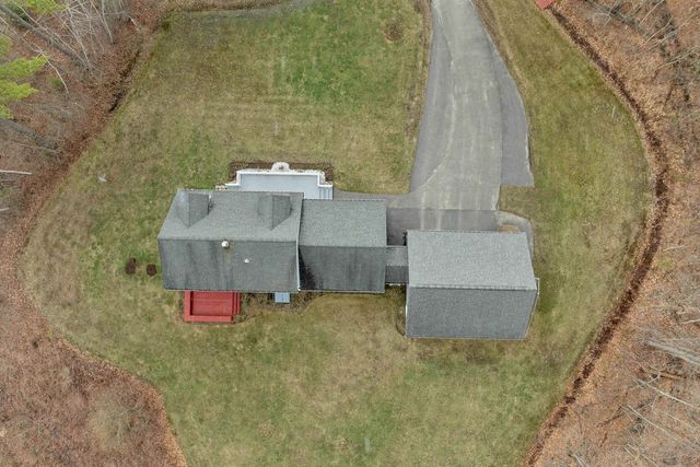 22 Duckworth Road, Hebron, NH 03241