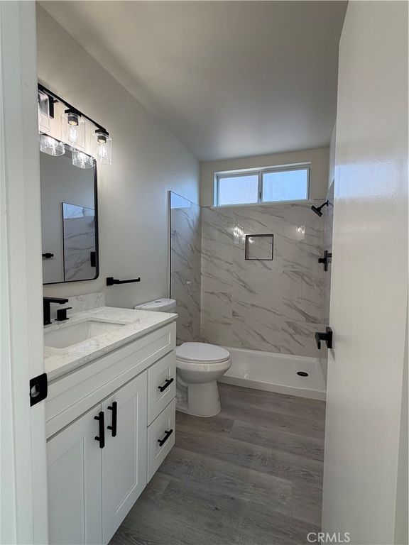Image 4 of property listing at 27049 Monk, Menifee, CA 92586