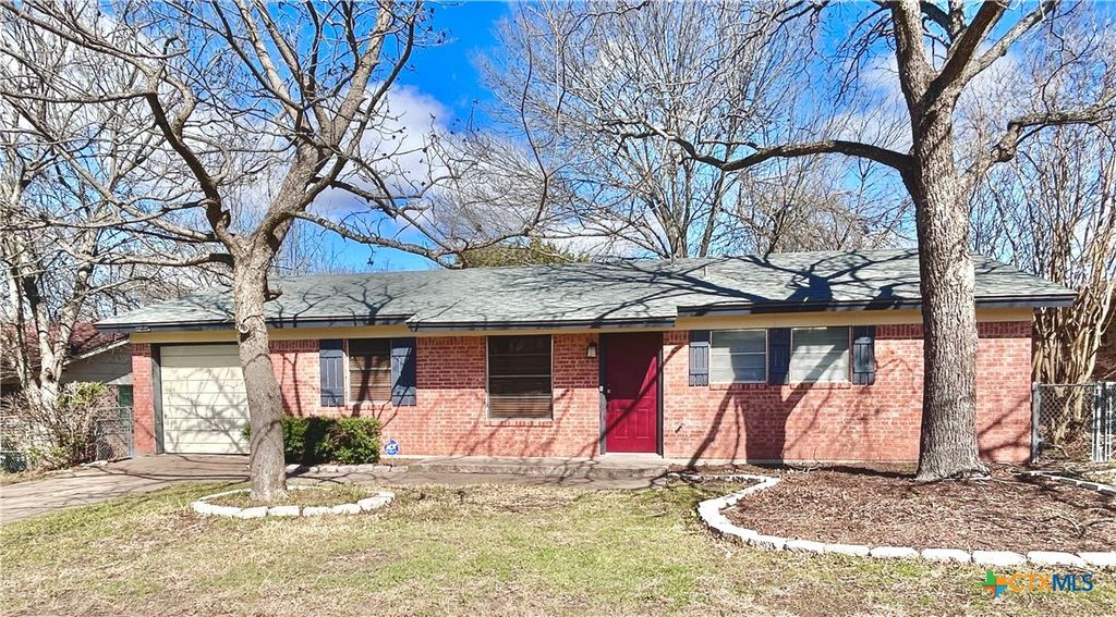 305 Carothers Street, Copperas Cove, TX 76522