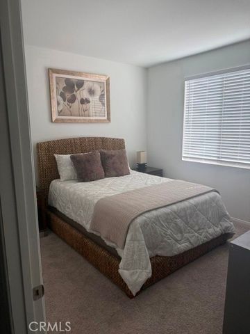 728 Royal County Court, Perris, CA 92571