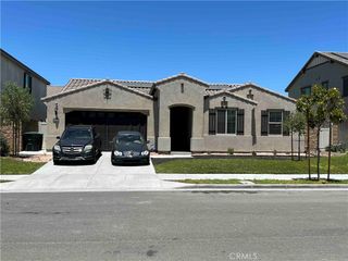 728 Royal County Court, Perris, CA 92571