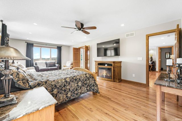 17818 Amstutz Road, Leo, IN 46765