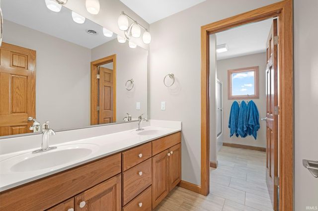 17818 Amstutz Road, Leo, IN 46765