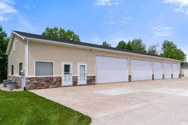17818 Amstutz Road, Leo, IN 46765