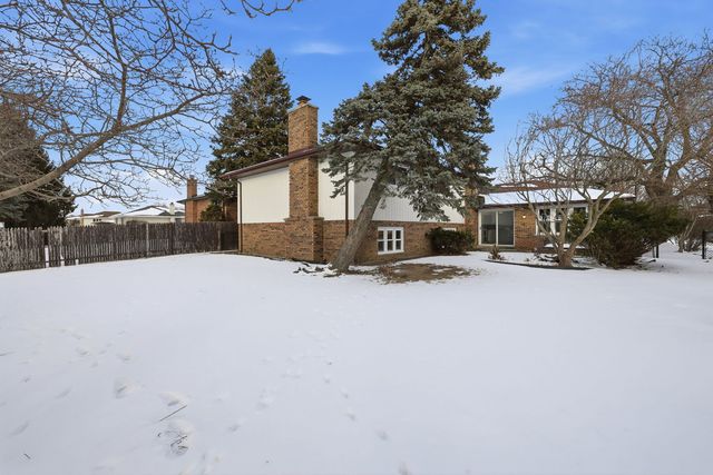 15606 Hollyhock Court, Orland Park, IL 60462